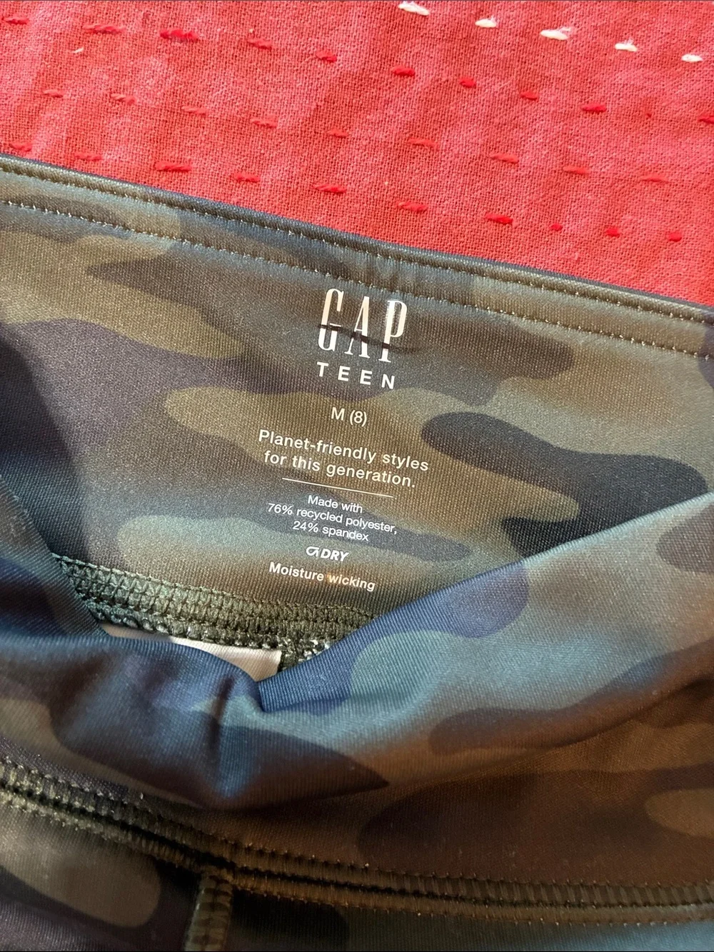GAP Teen Camouflage High-Rise Biker Shorts in Olive and Black